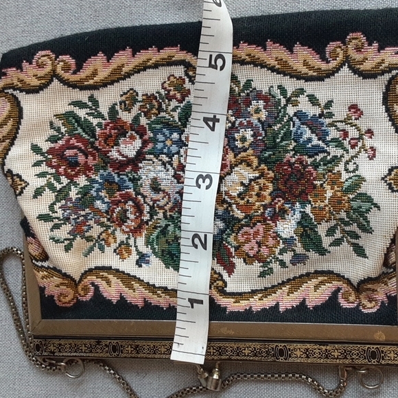 Vintage cross-stitch, carpet bag - Picture 4 of 9